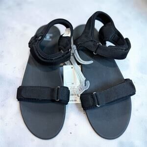 Shore Janessa Women’s Size 11 Black Sport Sandals Adjustable Straps NWT